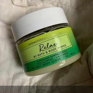 Bath & Body Works Relax Aromatherapy scrub